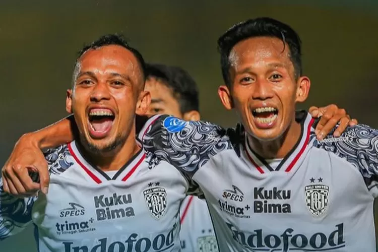 Ringkasan pertandingan Persib Bandung vs Bali United 2024